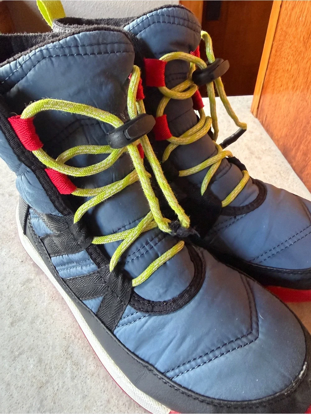 Sorel Winter Boots.  Kids Youth Size 3. Fun Colors.